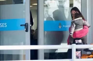 AUH con cambios en septiembre: ANSES confirmó aumento y nuevo calendario de pagos